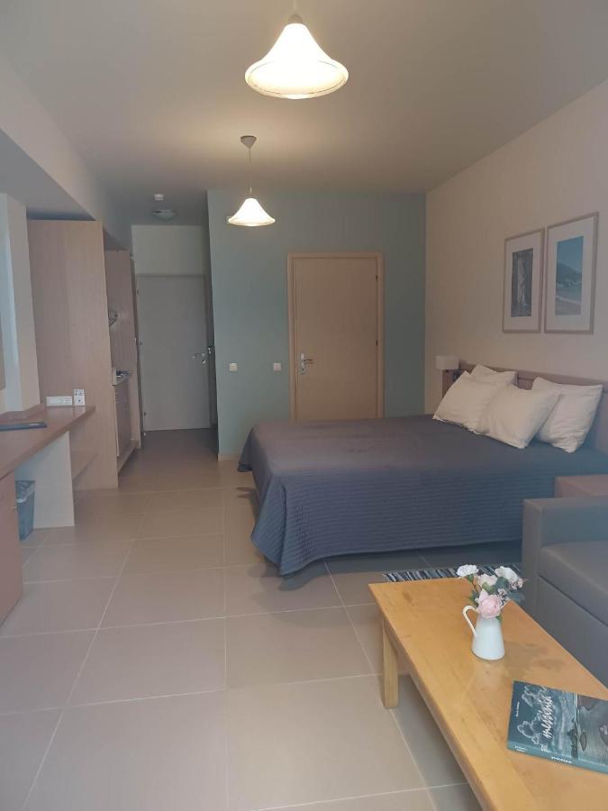 Hotel Estia 菲尼孔塔 外观 照片