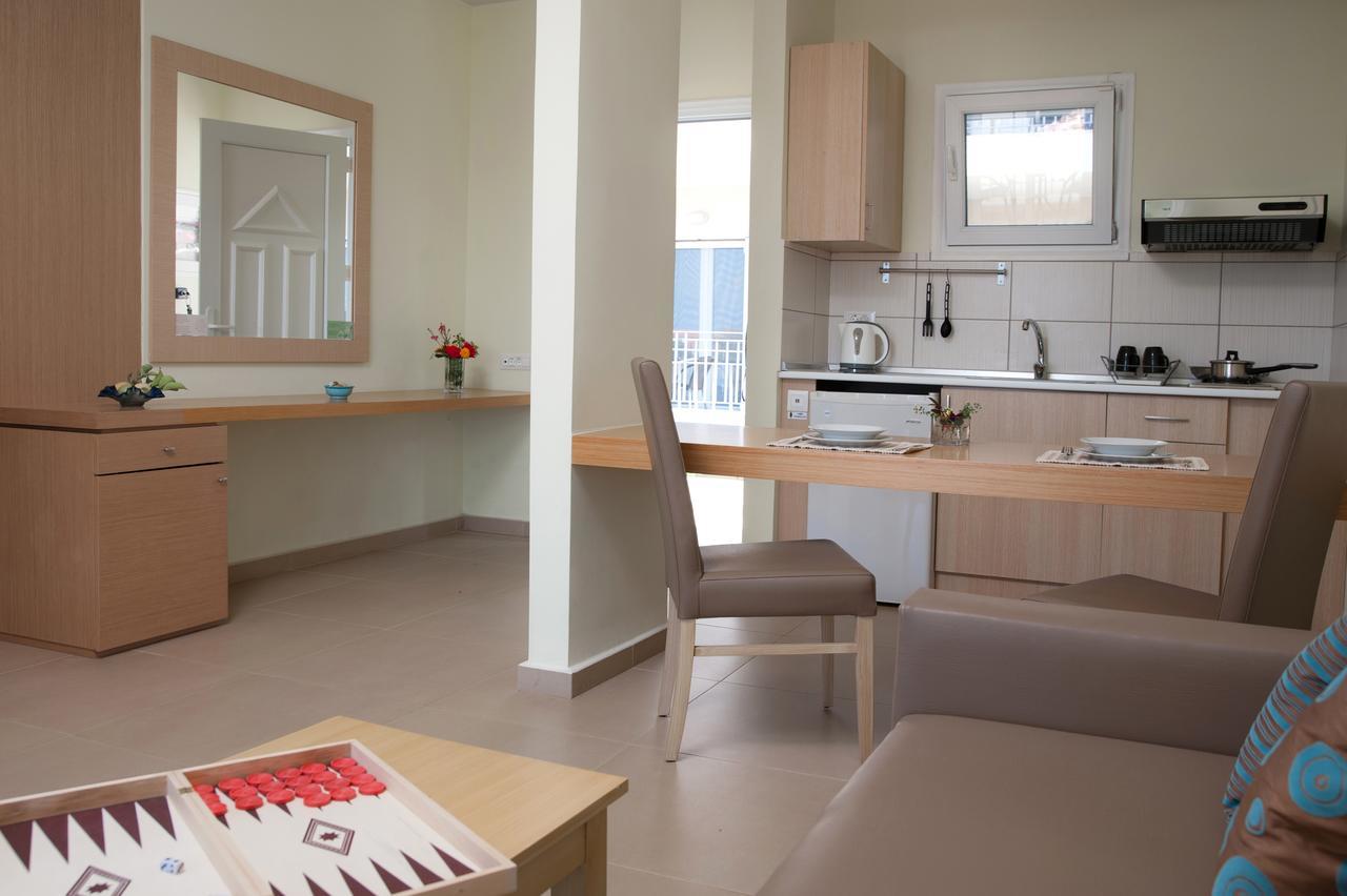 Hotel Estia 菲尼孔塔 外观 照片